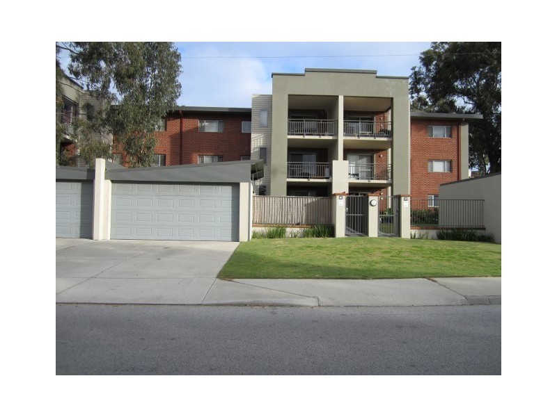14/15 Rosalind Way, Coolbellup WA 6163