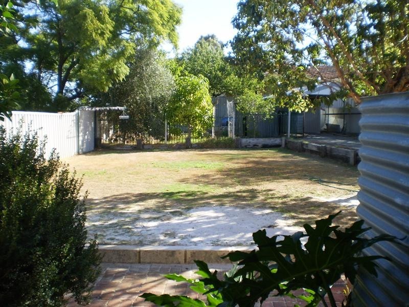 253 Stock Road, Palmyra WA 6157