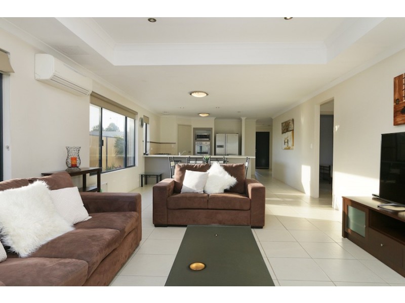 6 Claiborne Vista, Success WA 6164