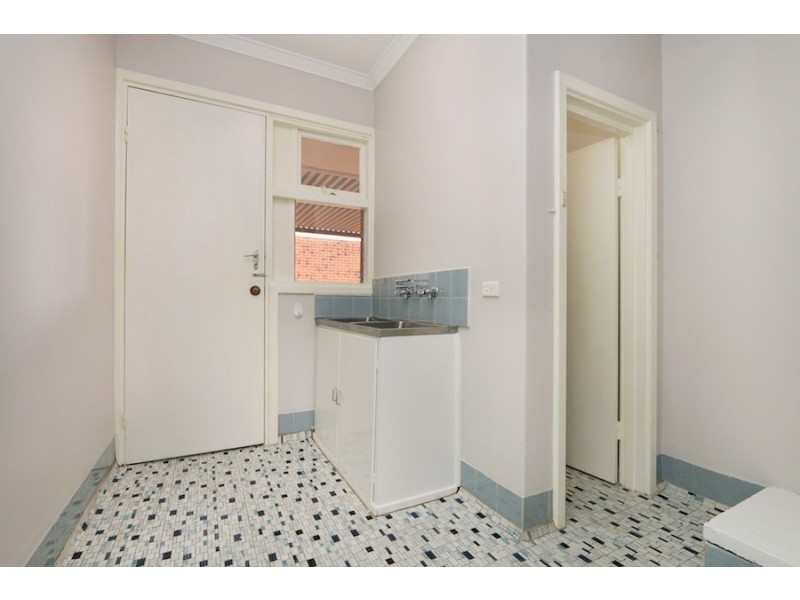 6 CAPLE STREET, Willagee WA 6156