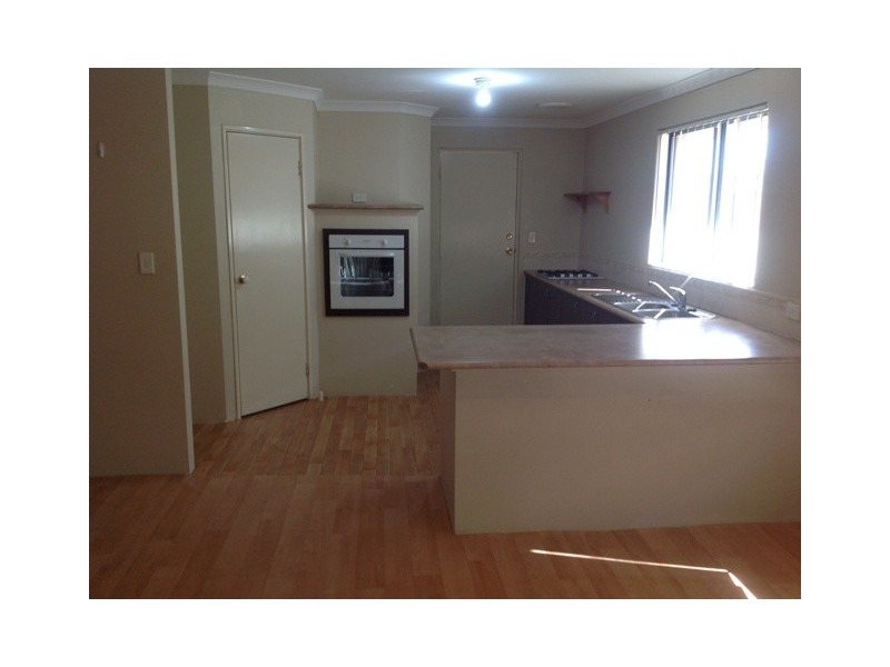 16 Berry Way, Bertram WA 6167