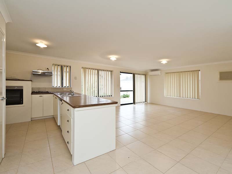 9 Epsilon Drive, Rockingham WA 6168