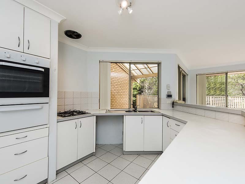 48 Le Souef Drive, Kardinya WA 6163