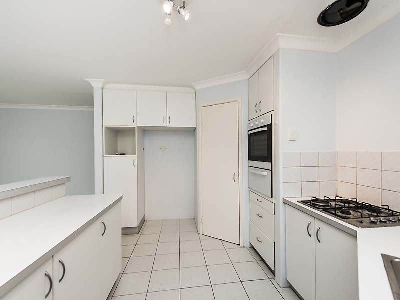 48 Le Souef Drive, Kardinya WA 6163