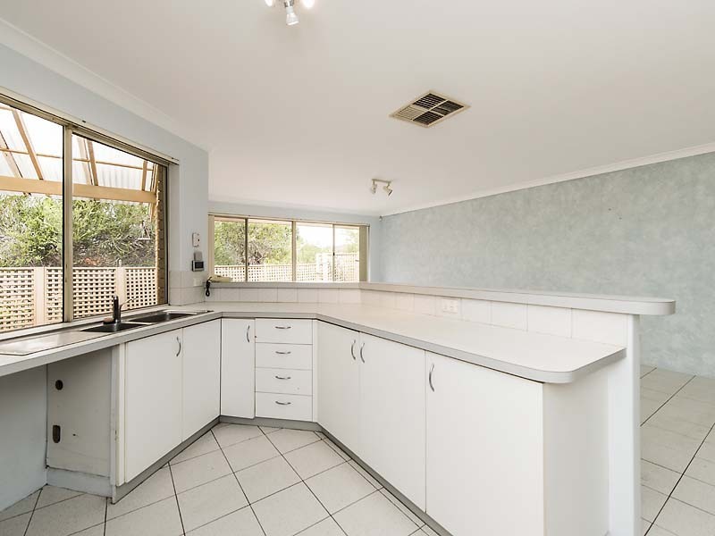 48 Le Souef Drive, Kardinya WA 6163