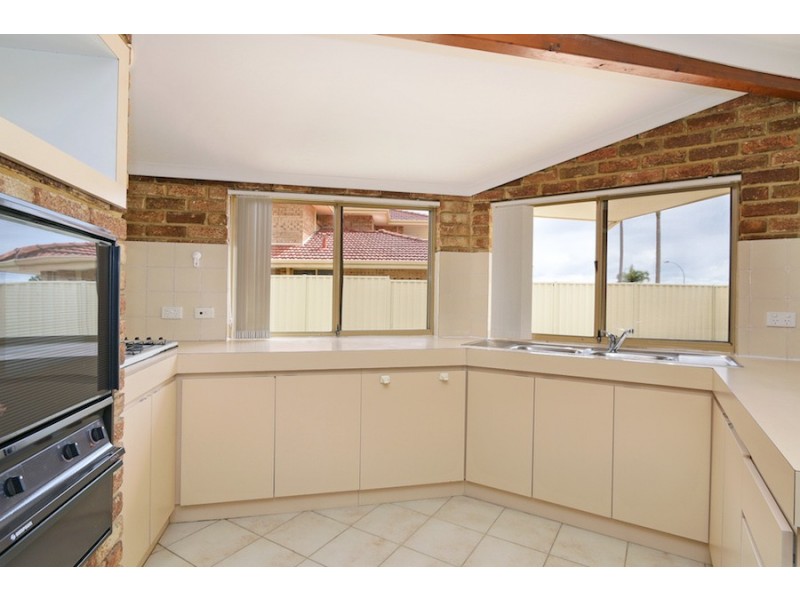 1 Sierra Chase, Leeming WA 6149