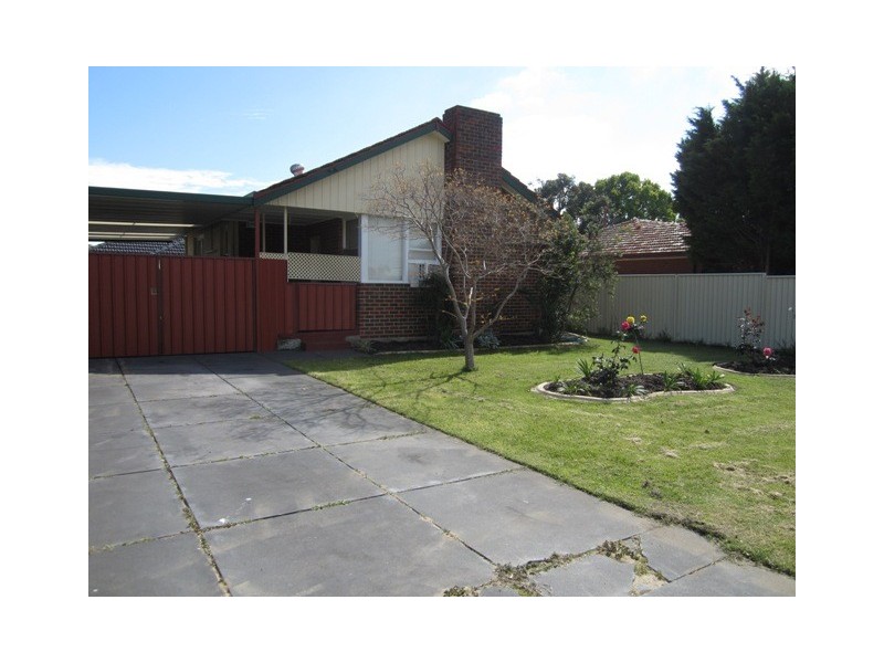 40 Waverley Road, Coolbellup WA 6163