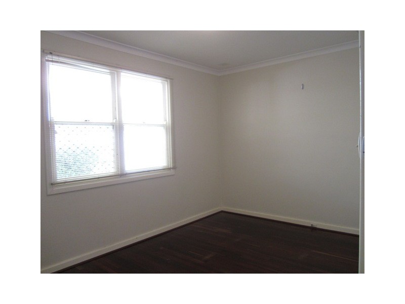 40 Waverley Road, Coolbellup WA 6163