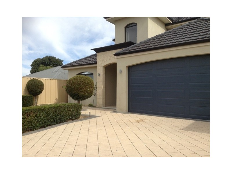 16 Hartree Close (North Lake Road), Willagee WA 6156