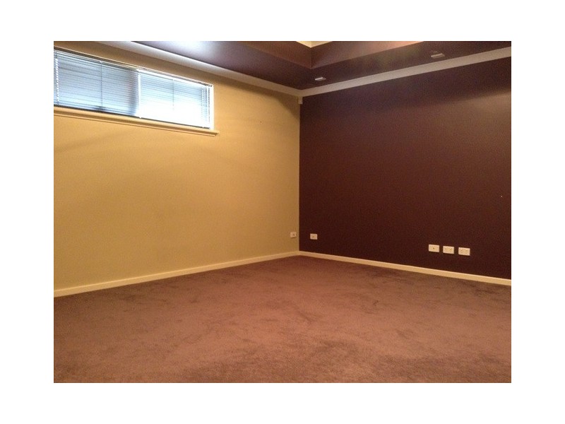 16 Hartree Close (North Lake Road), Willagee WA 6156