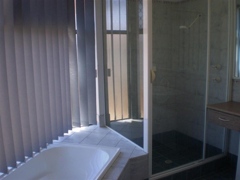 5 BLUERIDGE CRESCENT, Bibra Lake WA 6163