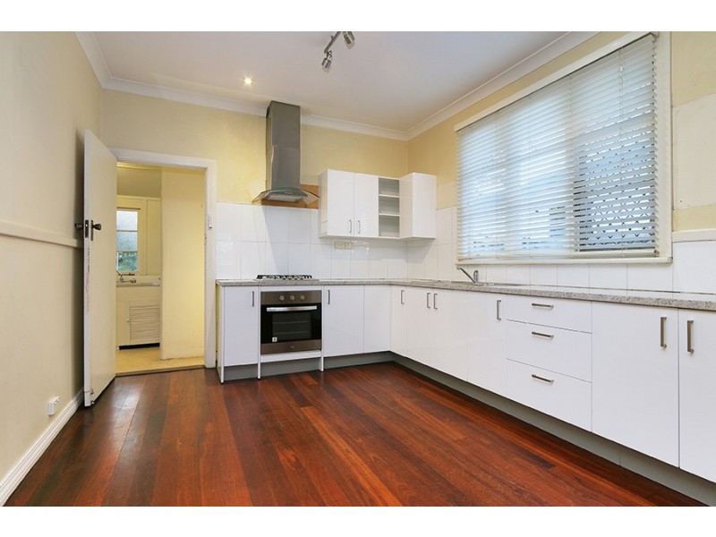 18 Finney Street, Willagee WA 6156