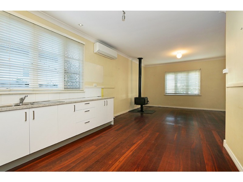 18 Finney Street, Willagee WA 6156