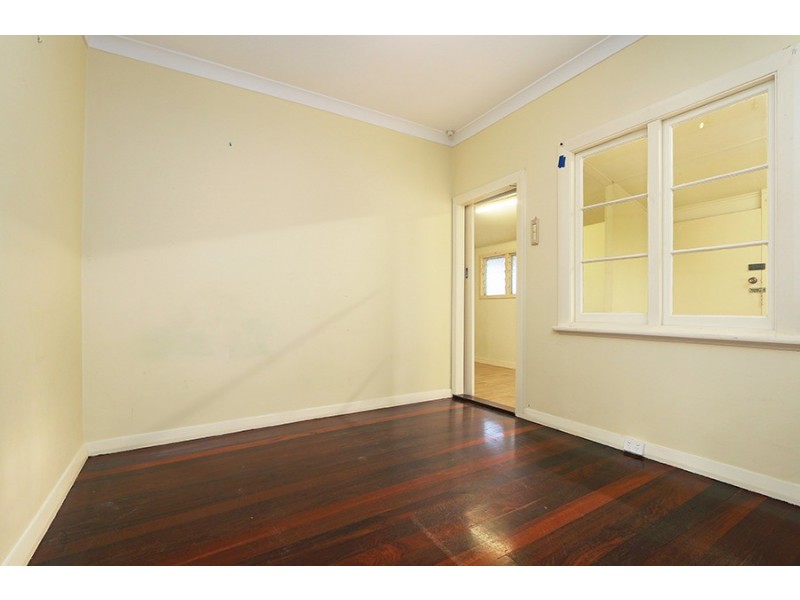 18 Finney Street, Willagee WA 6156