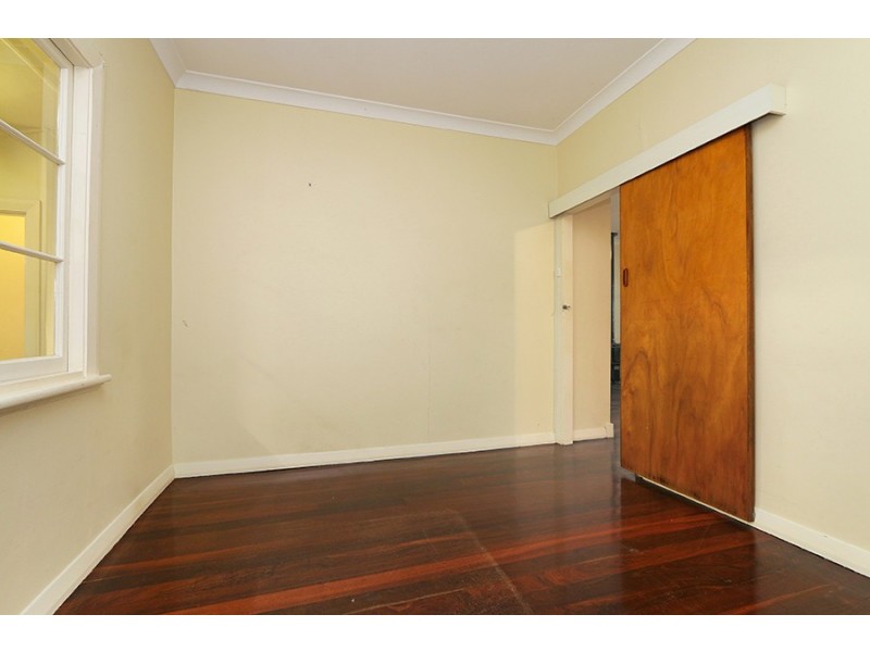 18 Finney Street, Willagee WA 6156