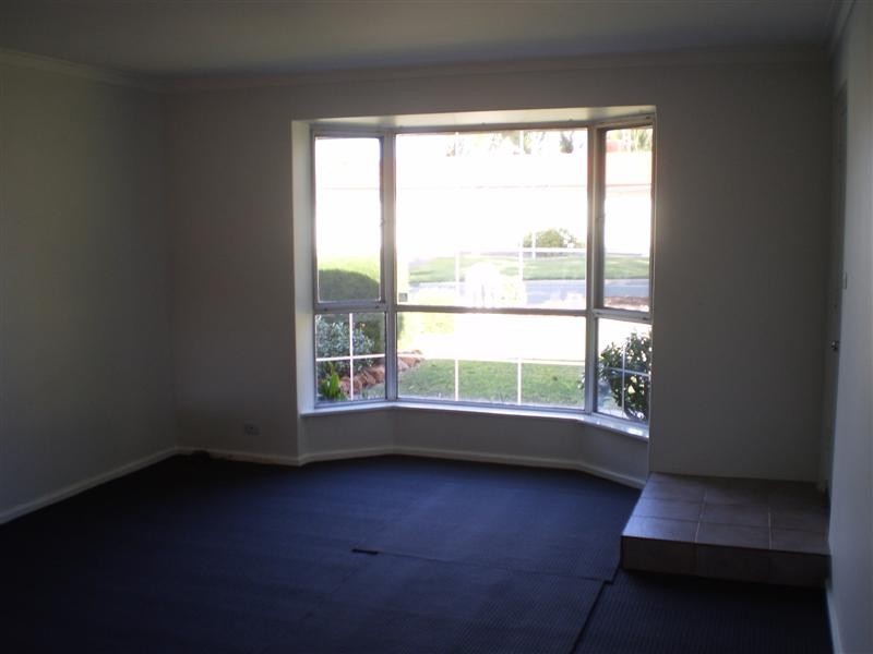 1B Hamersley Way, Kardinya WA 6163