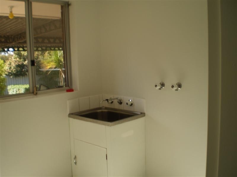 1B Hamersley Way, Kardinya WA 6163