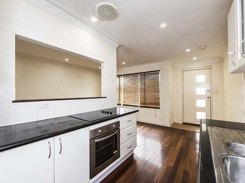 122A Blackwood Avenue, Hamilton Hill WA 6163