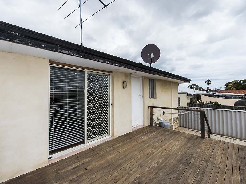 122A Blackwood Avenue, Hamilton Hill WA 6163