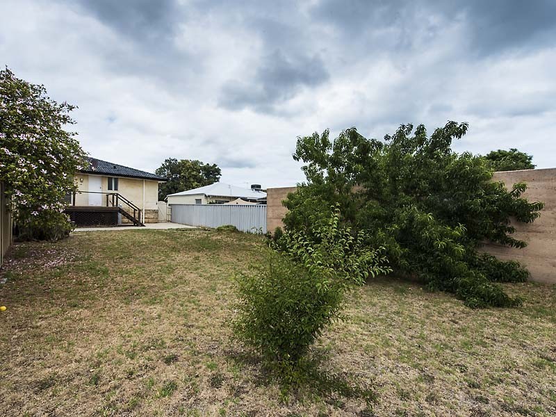 122A Blackwood Avenue, Hamilton Hill WA 6163