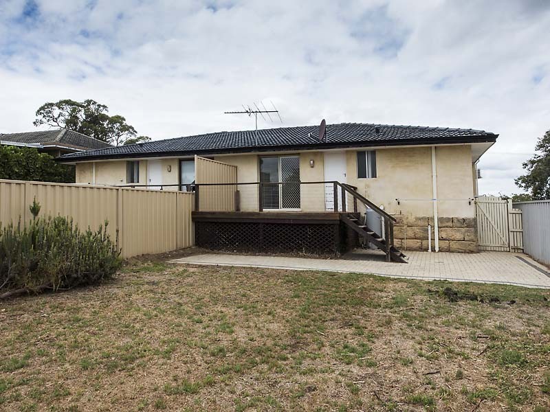 122A Blackwood Avenue, Hamilton Hill WA 6163