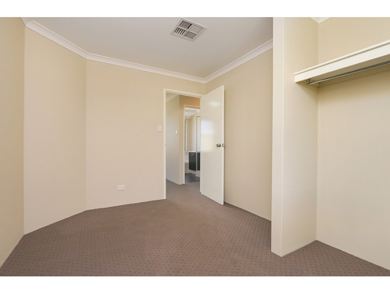 7 Daviesia Turn, Success WA 6164