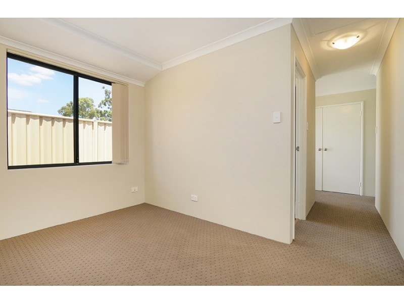 7 Daviesia Turn, Success WA 6164