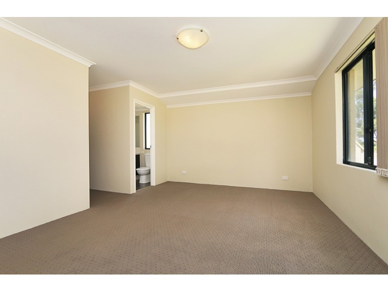 7 Daviesia Turn, Success WA 6164