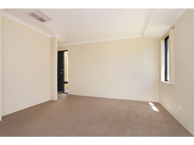 7 Daviesia Turn, Success WA 6164