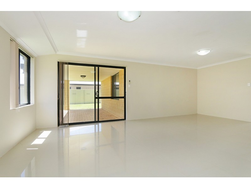 7 Daviesia Turn, Success WA 6164