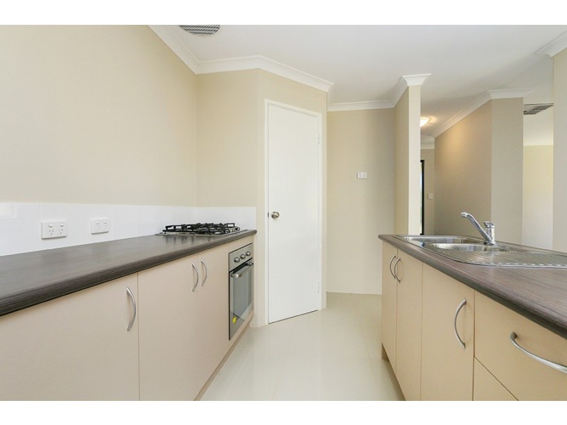 7 Daviesia Turn, Success WA 6164