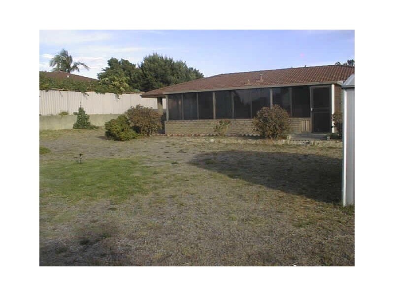 8 Sassoon Place, North Lake WA 6163