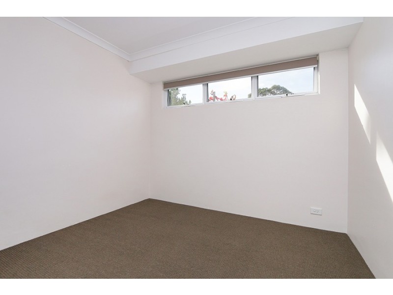 100B Gilbertson Rd, Kardinya WA 6163