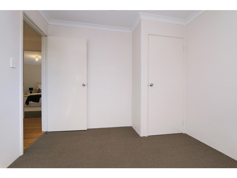 100B Gilbertson Rd, Kardinya WA 6163