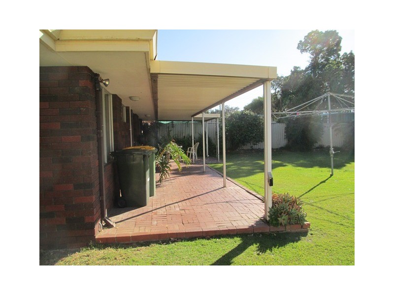 42 Davies Crescent, Kardinya WA 6163