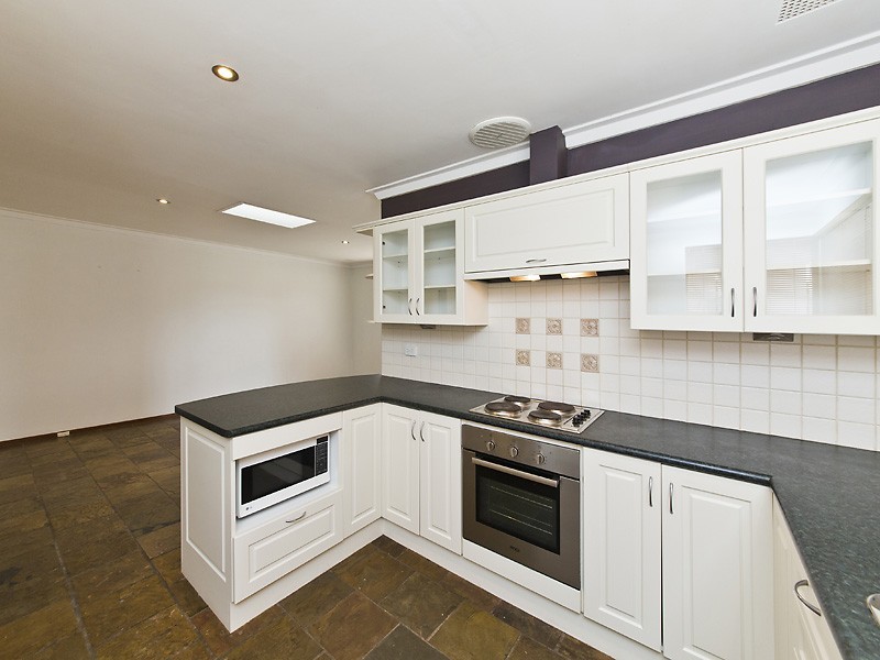 31 Piercy Way, Kardinya WA 6163