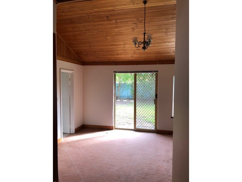 5 Samual Court, North Lake WA 6163