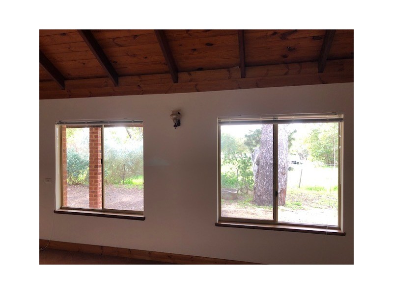 5 Samual Court, North Lake WA 6163