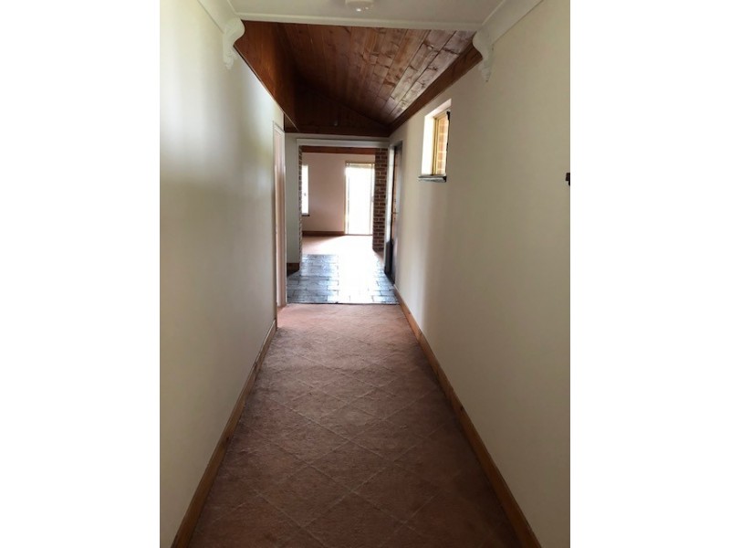 5 Samual Court, North Lake WA 6163