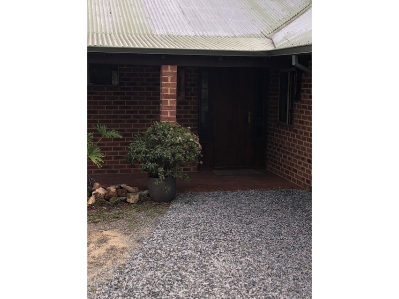 5 Samual Court, North Lake WA 6163