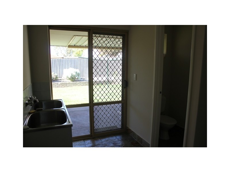 8 Borell Place, Kardinya WA 6163