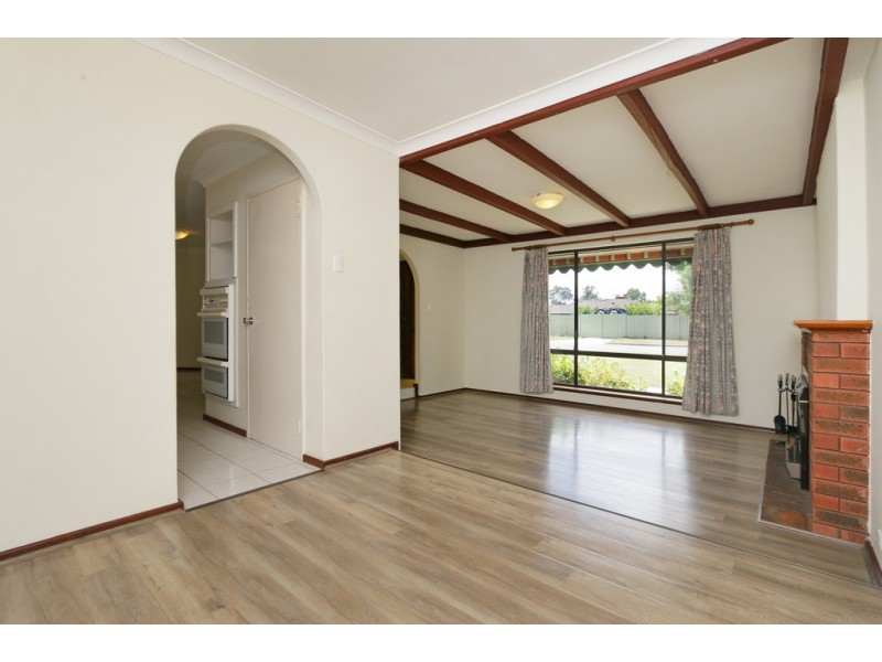 1 London Way, Bateman WA 6150