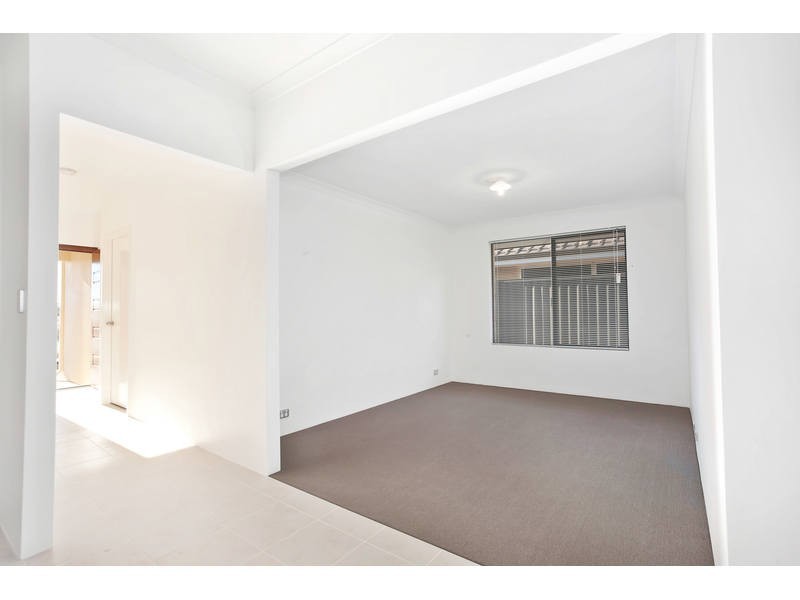 17 Tompkins Way, Harrisdale WA 6112