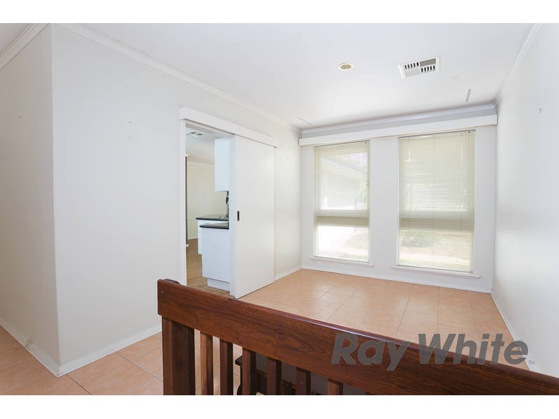 14 Williamson Rd, Kardinya WA 6163
