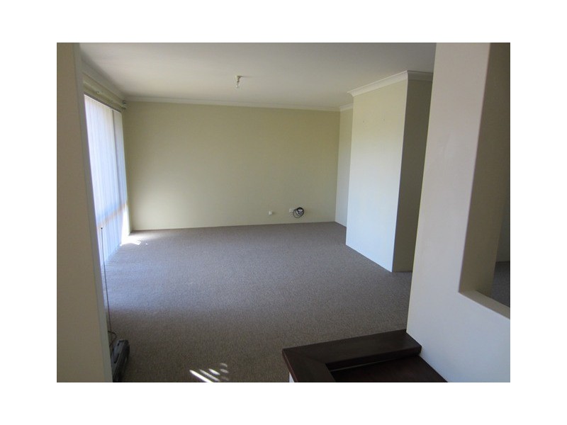 18 Gilbertson Road, Kardinya WA 6163