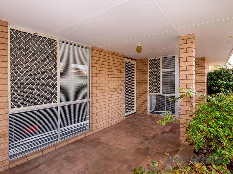 11/6 Pinewood Ave, Kardinya WA 6163