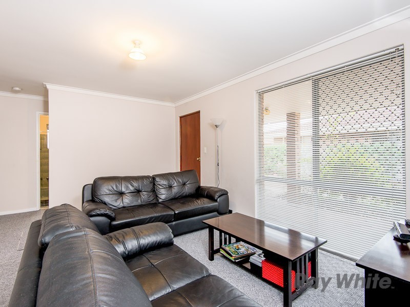 11/6 Pinewood Ave, Kardinya WA 6163