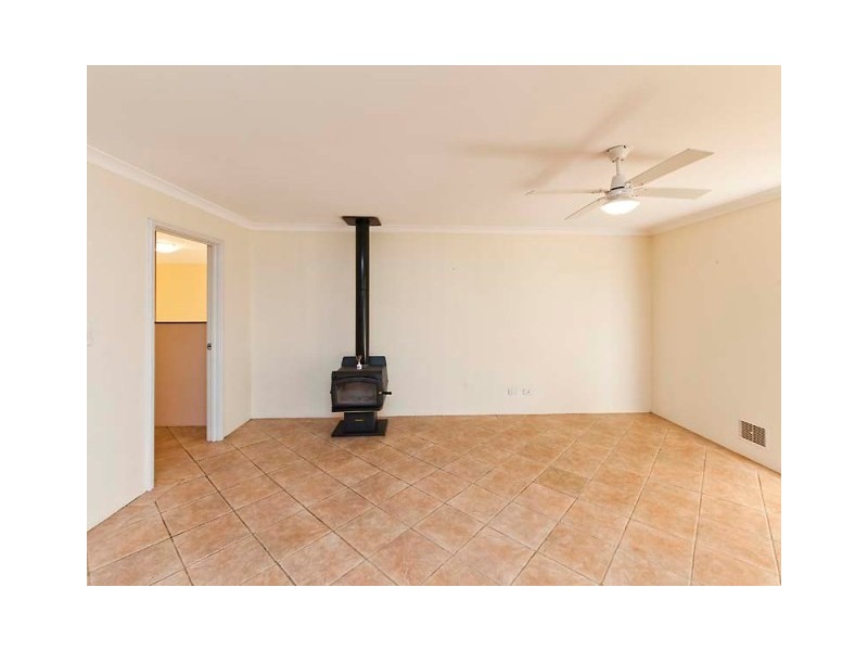 27 Montmartre Green, Port Kennedy WA 6172