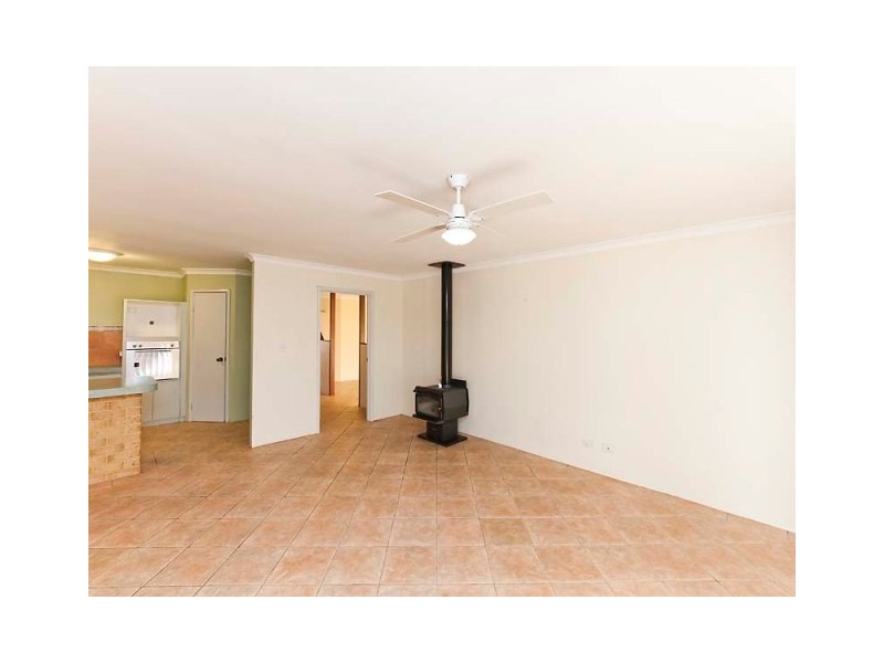 27 Montmartre Green, Port Kennedy WA 6172