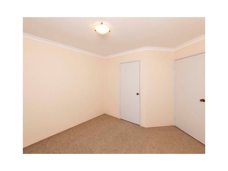 27 Montmartre Green, Port Kennedy WA 6172